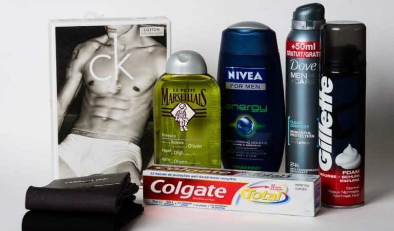 #startup :  Men&rsquo;s Kit: sous-vêtements, soins et hygiène pour homme, livré régulièrement