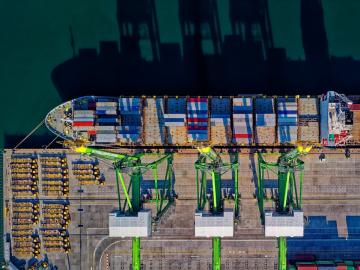 sustainable cranes and winches